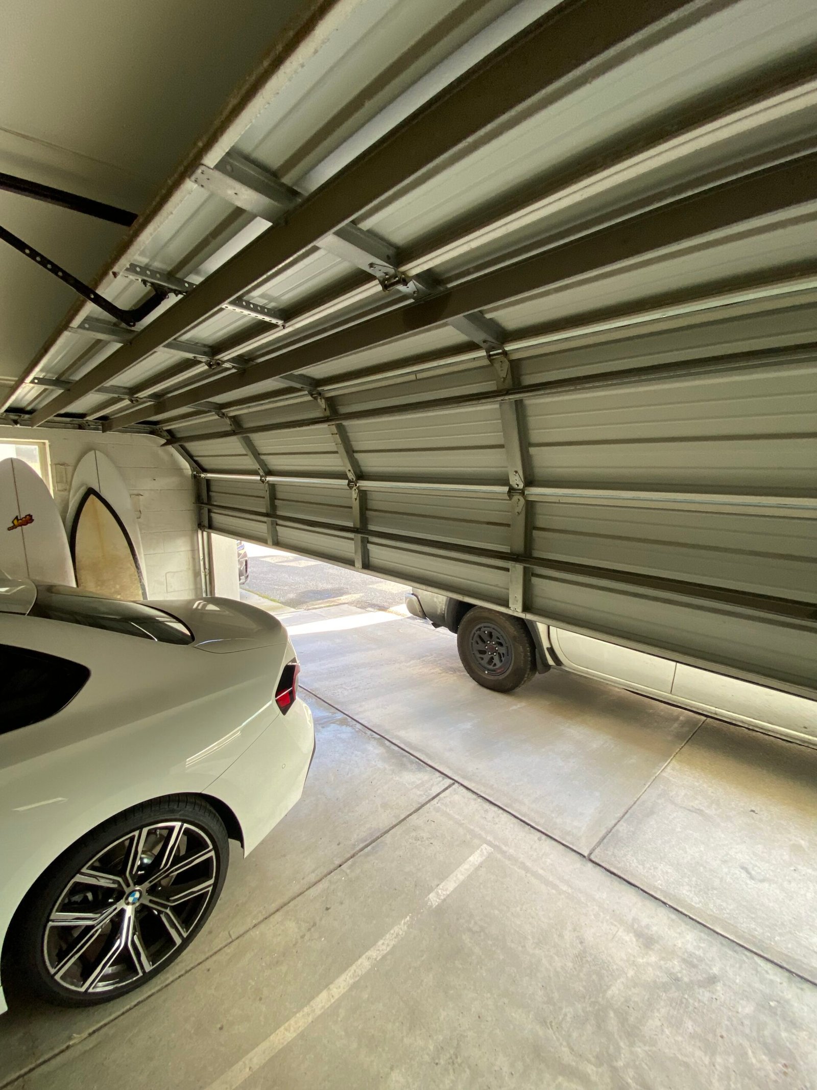 Garage door repair technician project in Santa Clarita CA